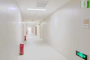 质子治疗室走廊.jpg
